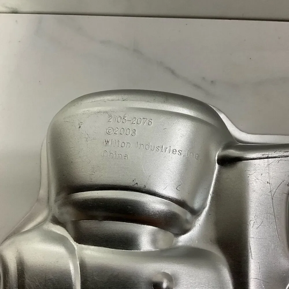 VINTAGE 2003 WILTON Train Cake Pan
